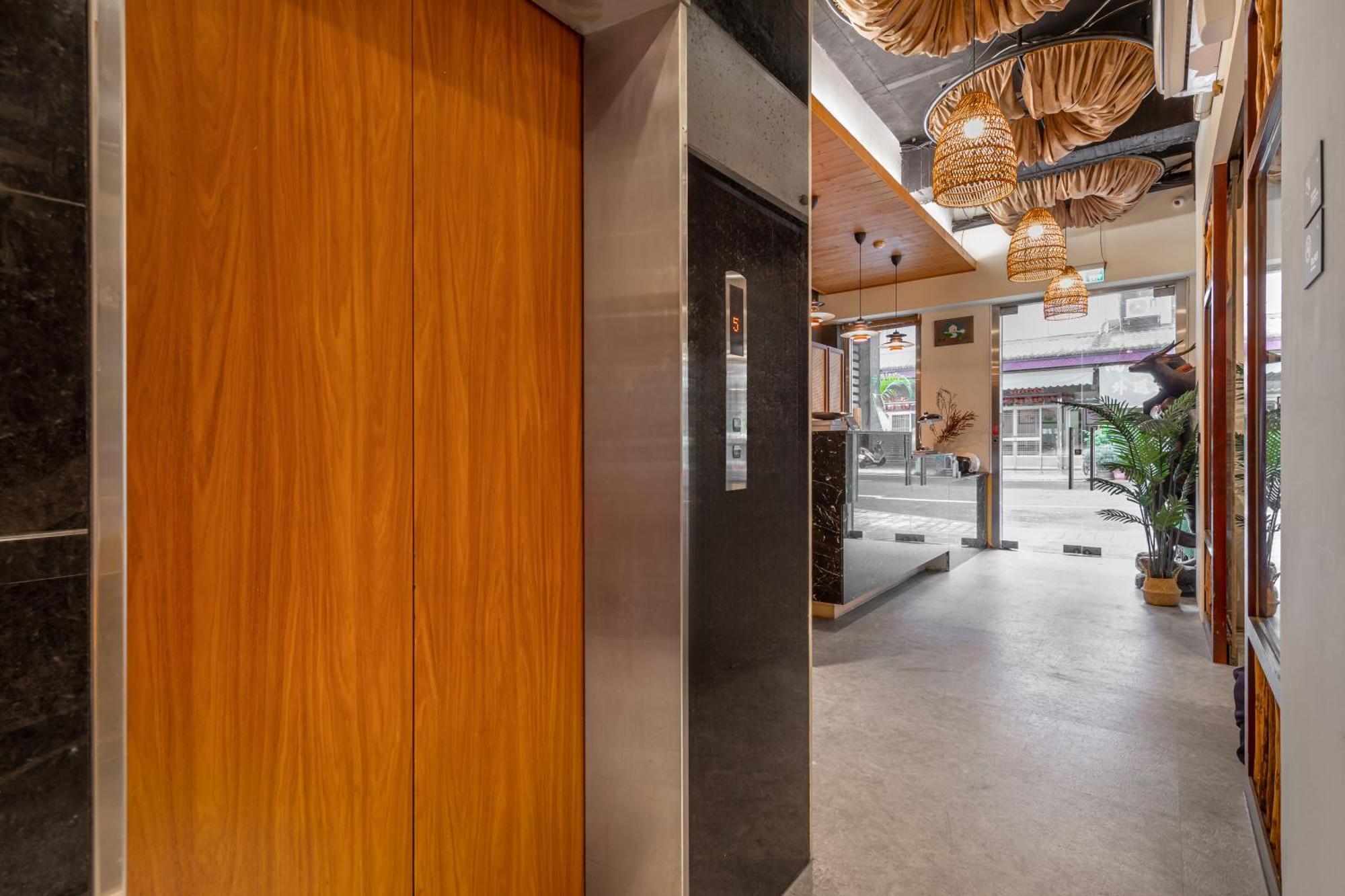 Sun Moon Lake Itathao Vacation Inn With Elevator Yuchi Exterior foto