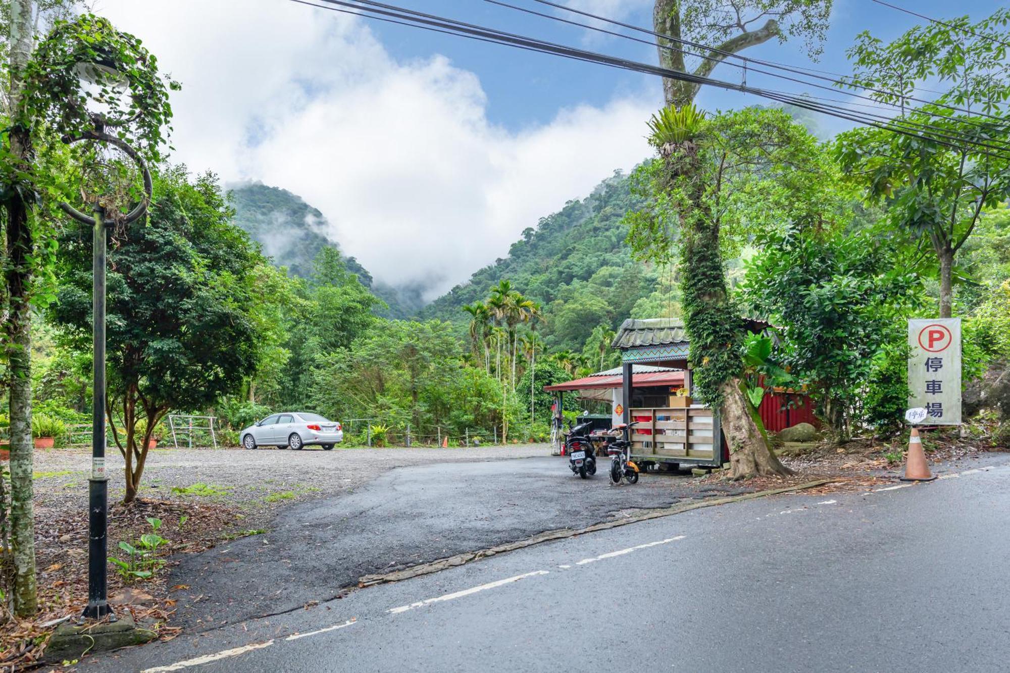 Sun Moon Lake Itathao Vacation Inn With Elevator Yuchi Exterior foto